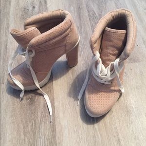 aldo high heel bootie pink leather size 6